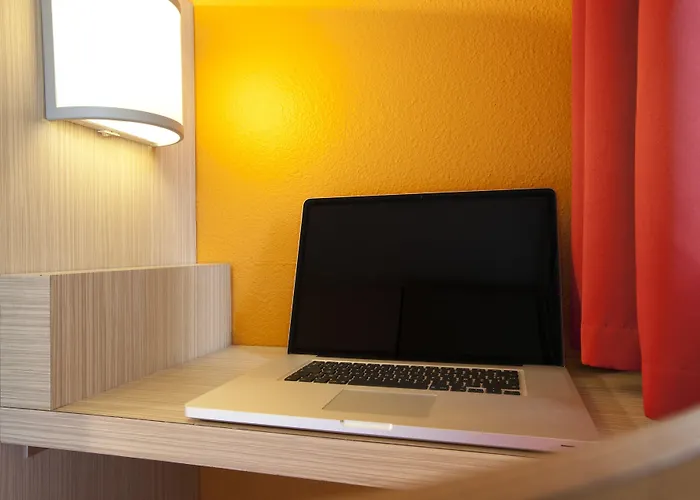 Premiere Classe Toulouse Nord - *