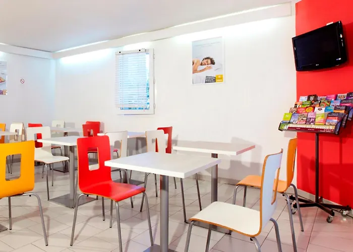 Premiere Classe Toulouse Nord - *