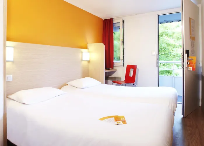 Première Classe Toulouse Nord - *