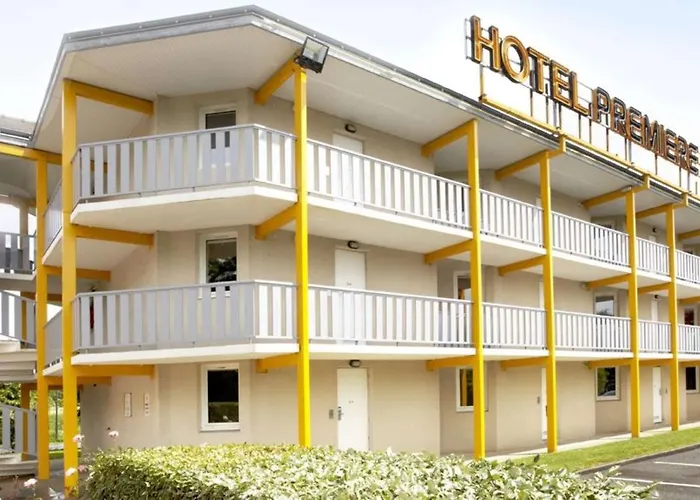 Première Classe Toulouse Nord - *